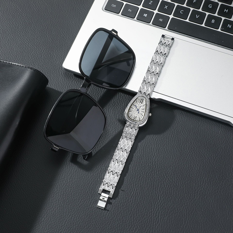 MD-S01628 Ladies fashion personality Serpentine Roman rhineshewn quartz watch su