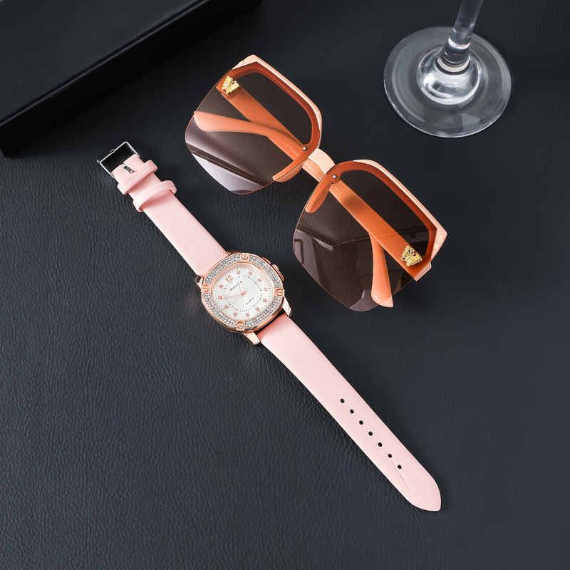 MD-S00671 Fashion simple alloy watch band Luxury diamond square digital quartz w